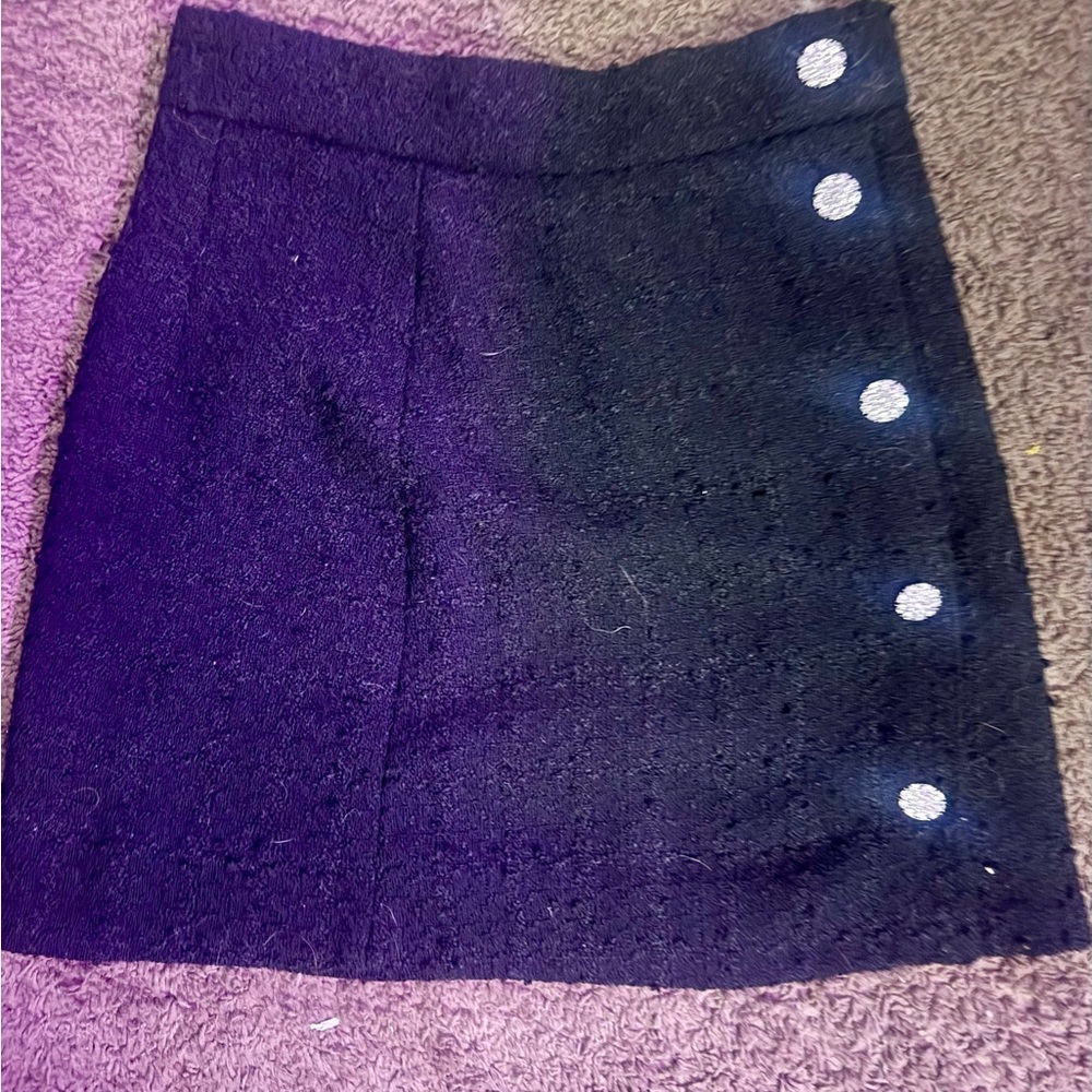 Women’s Medium Side Button Skirt